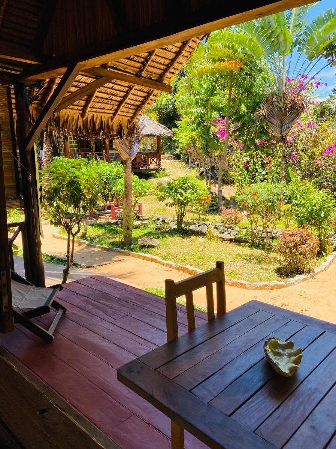Ampangorinana Tamarin Lodge מראה חיצוני תמונה