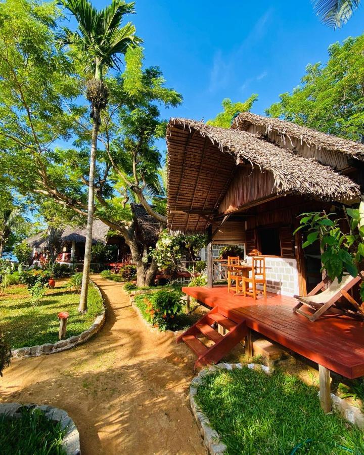 Ampangorinana Tamarin Lodge מראה חיצוני תמונה