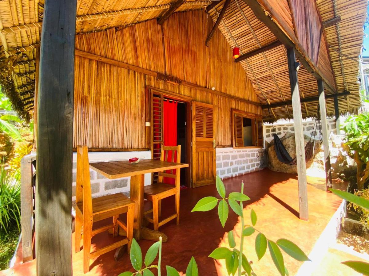 Ampangorinana Tamarin Lodge מראה חיצוני תמונה