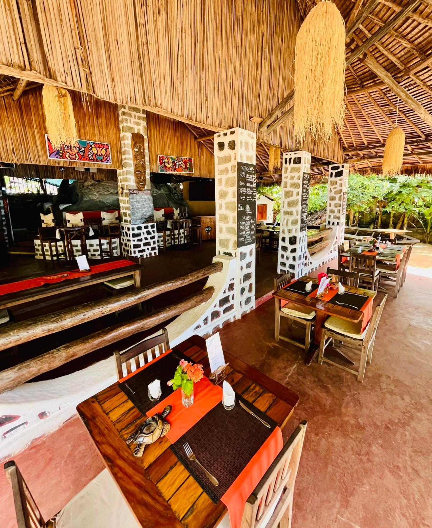 Ampangorinana Tamarin Lodge מראה חיצוני תמונה